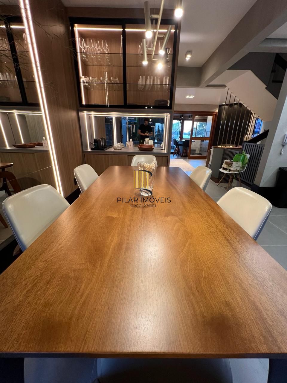 Casa em condomínio fechado para venda no bairro Jardim Isabel, com aproximadamente 204m² de área privativa,.