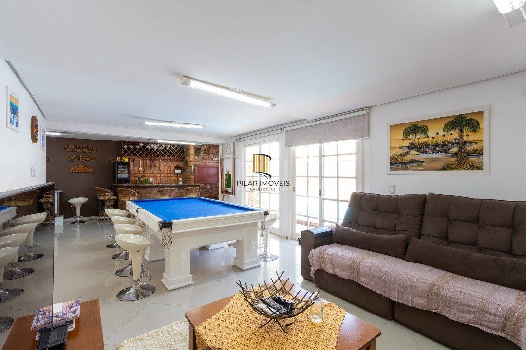 Casa Condominio para Venda - 300m², 4 dormitórios, sendo 2 suites, 2 vagas - Ipanema