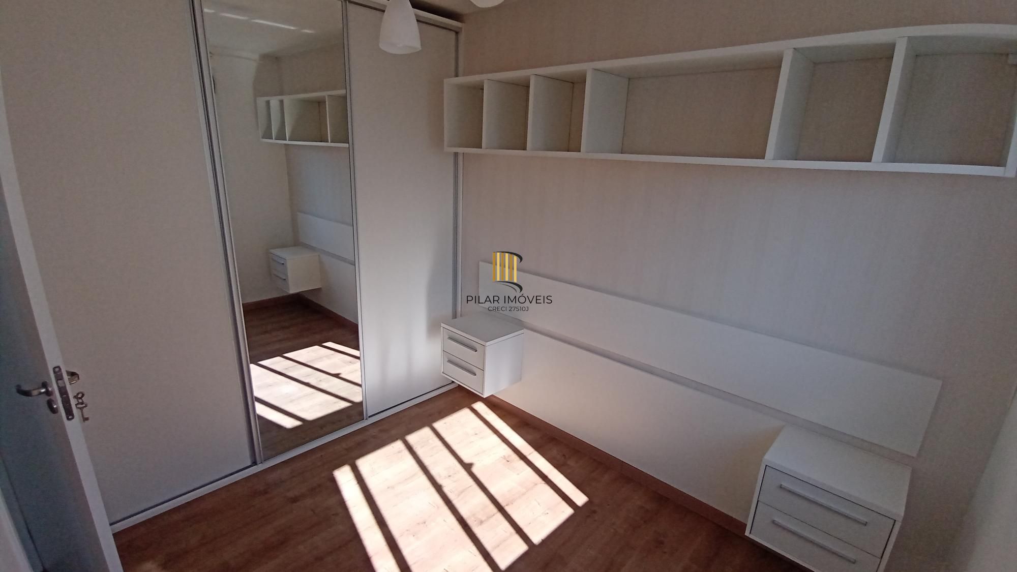 Apartamento com 2 dormitórios no bairro Camaquã
