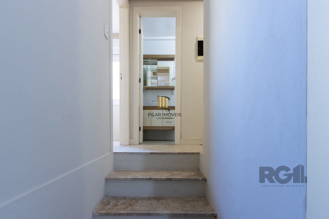 Casa Condominio para Venda - 132.48m², 3 dormitórios, sendo 1 suites, 2 vagas - Nonoai
