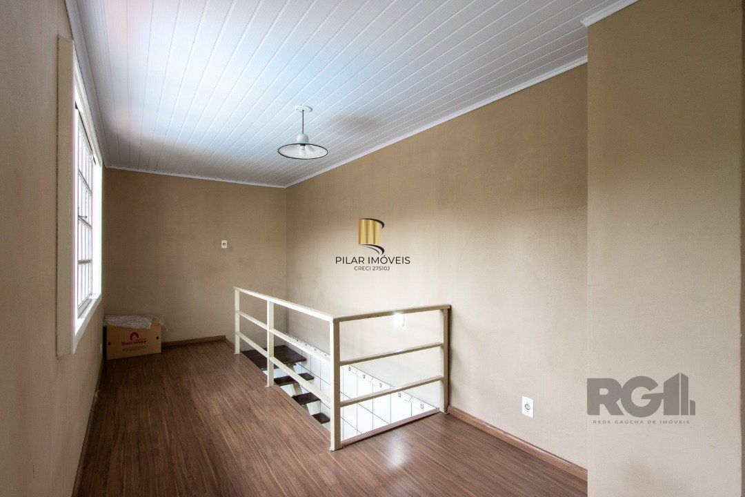 Casa 4 dormitórios no bairro Ipanema