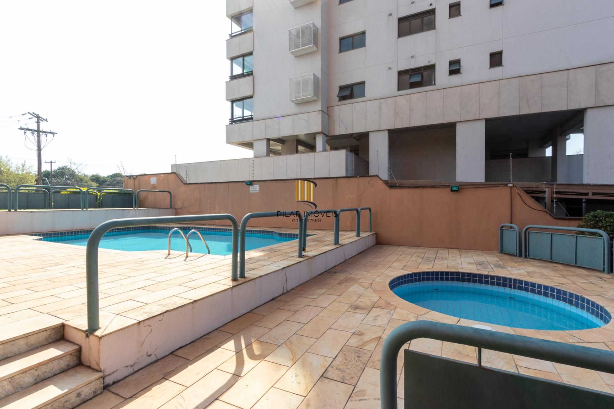 Luagge vende Ap 3 Dorm. de frente para o Marinha.