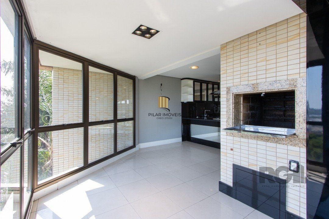 Apartamento para Venda - 200.1m², 3 dormitórios, sendo 3 suites, 5 vagas - Cristal