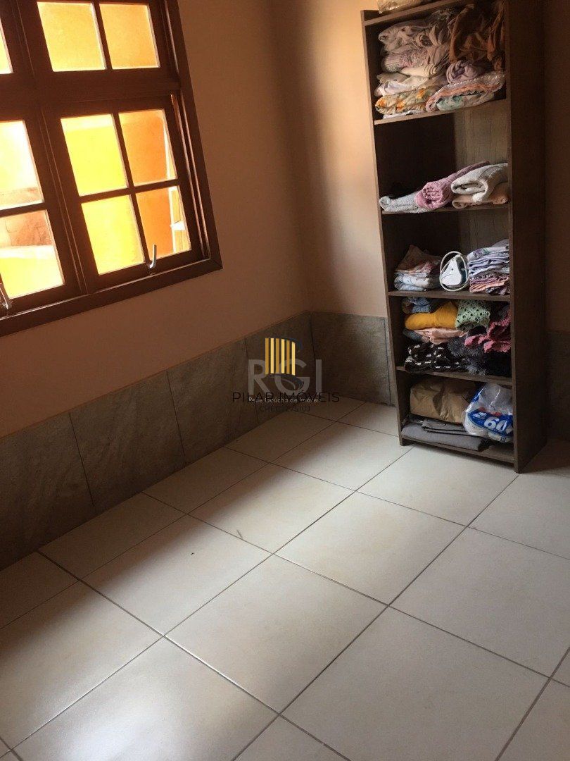 Casa para Venda - 90m², 3 dormitórios, 2 vagas - Hípica