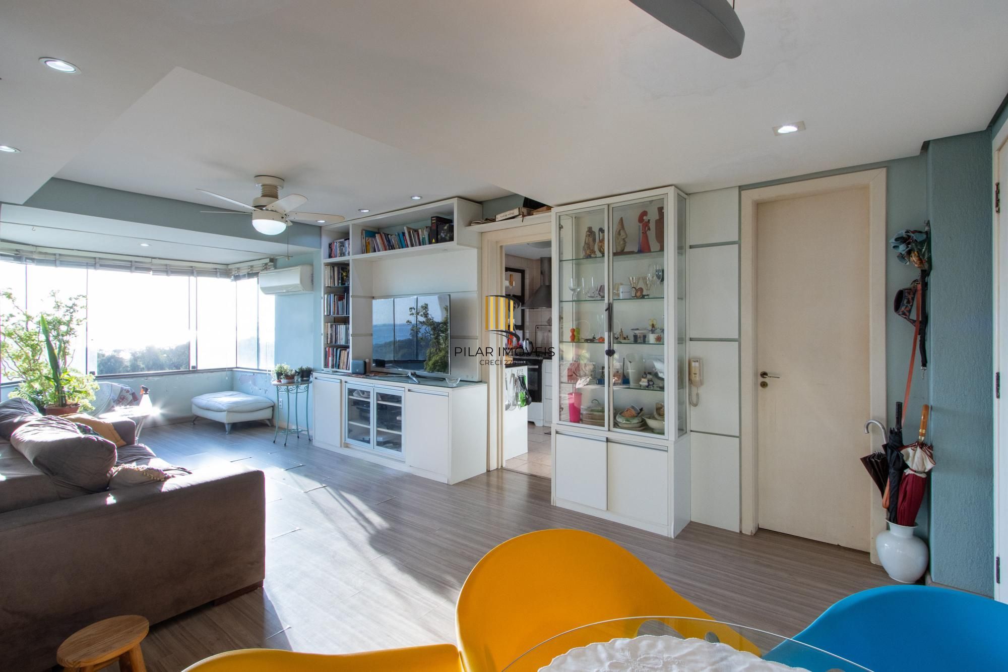 Luagge vende Ap 3 Dorm. de frente para o Marinha.