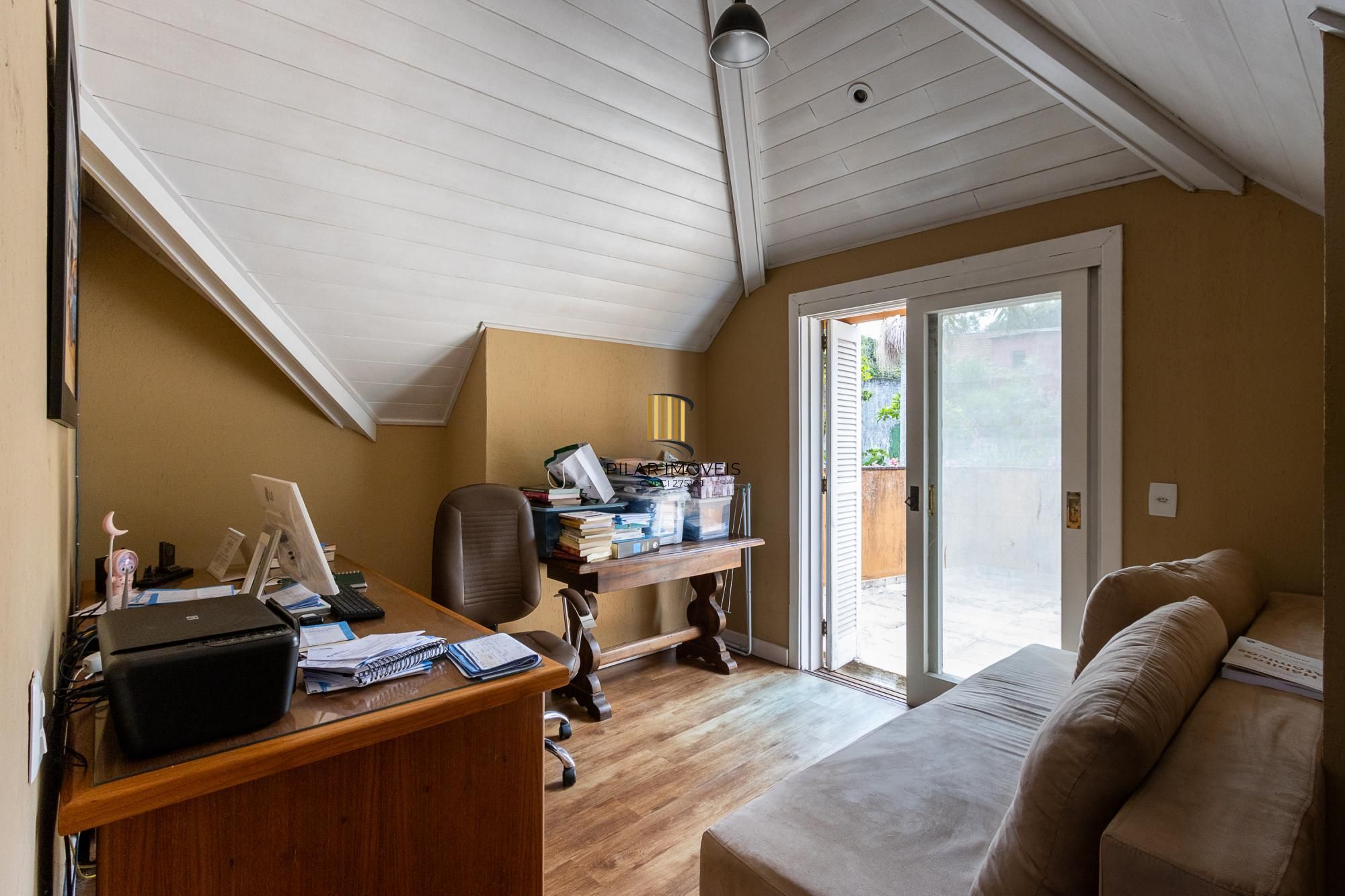 Casa 4 dormitórios no bairro Vila Conceição