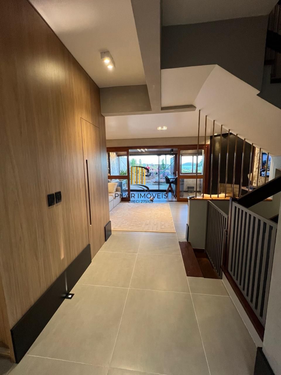 Casa em condomínio fechado para venda no bairro Jardim Isabel, com aproximadamente 204m² de área privativa,.