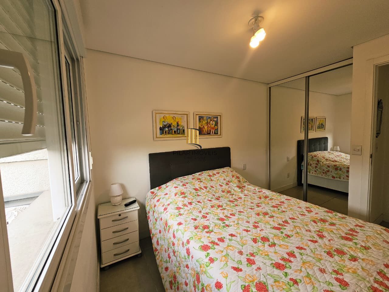 Apartamento mobiliado, 2 dormitórios, com vaga escriturada - Cidade Baixa