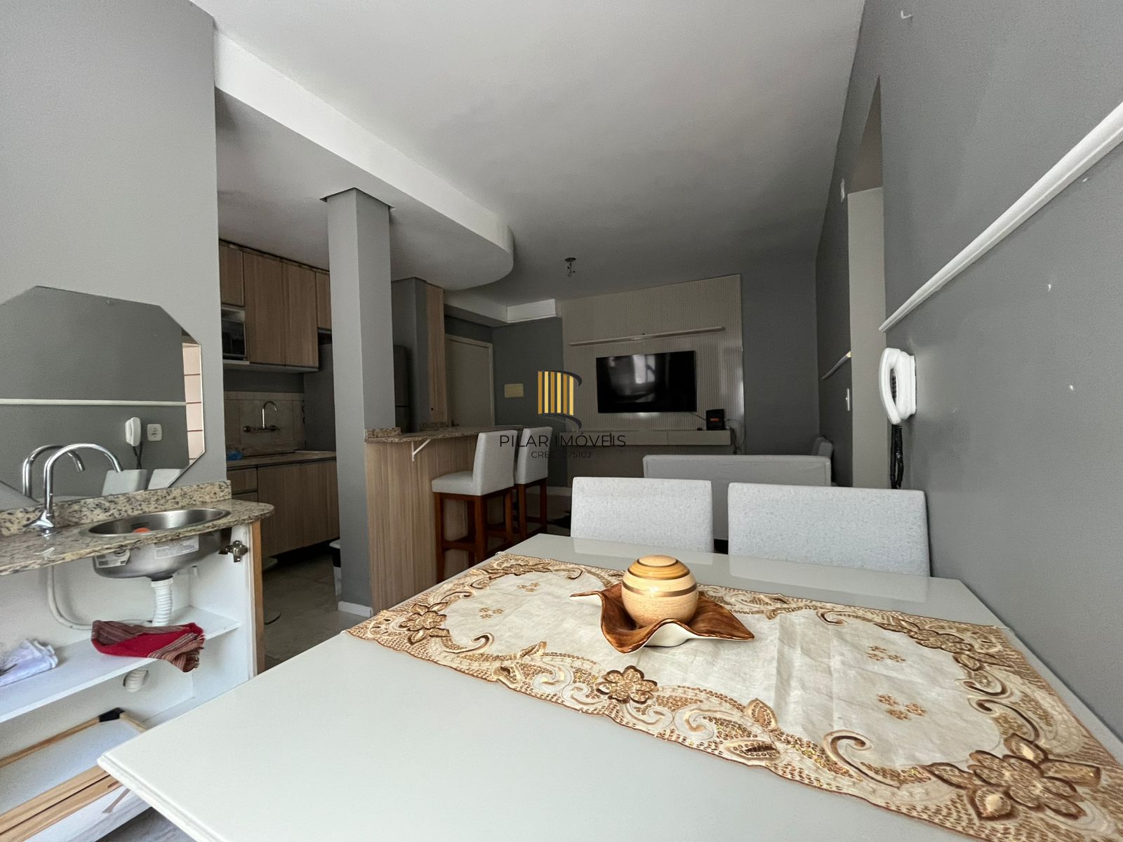 Apartamento térreo 2 dormitórios mobiliado I Bairro Ipanema