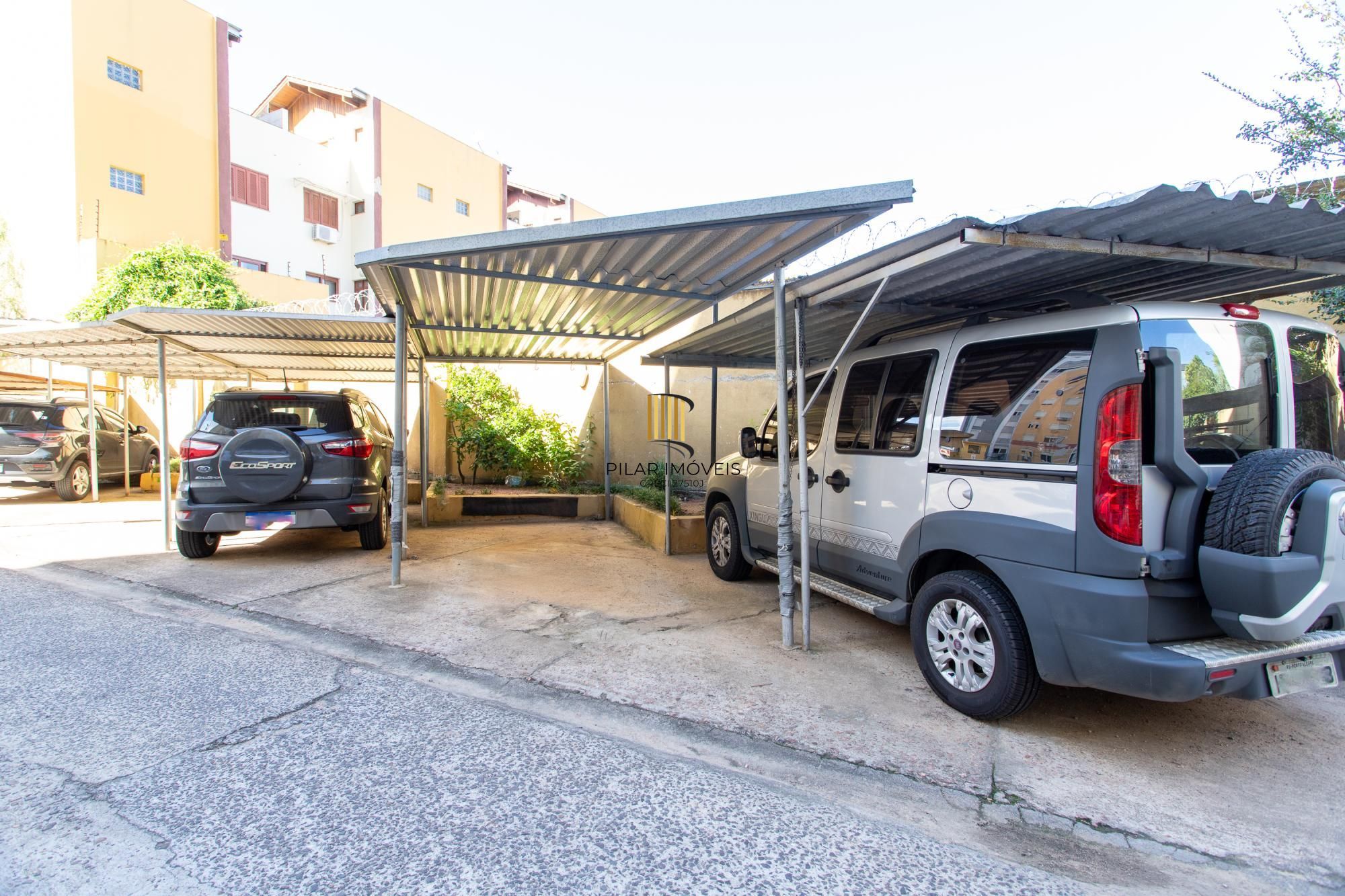 Excelente Apartamento 2 Dormitórios na Av. Wenceslau Escobar