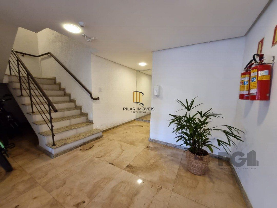 Apartamento 2 dormitórios no bairro Camaquã
