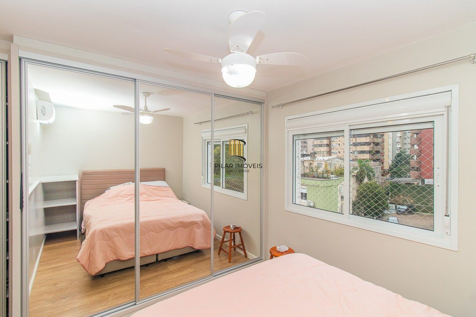 Apartamento com 2 suíteS, 2 vagas e churrasqueira
