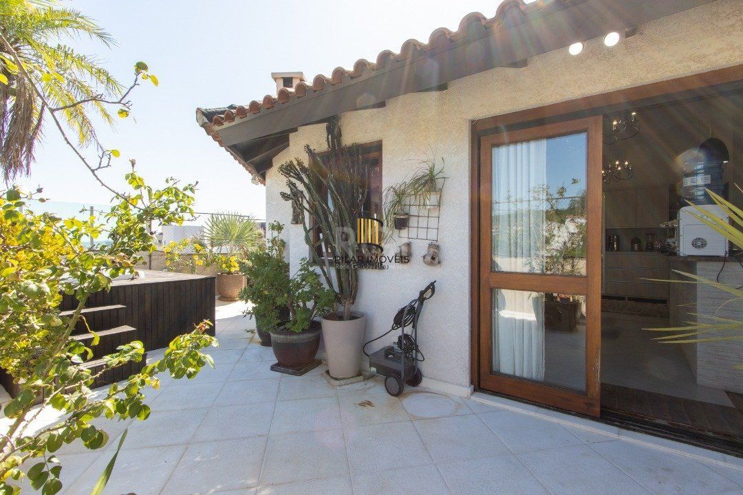 Cobertura 3 Dormitório(s) Bairro Tristeza