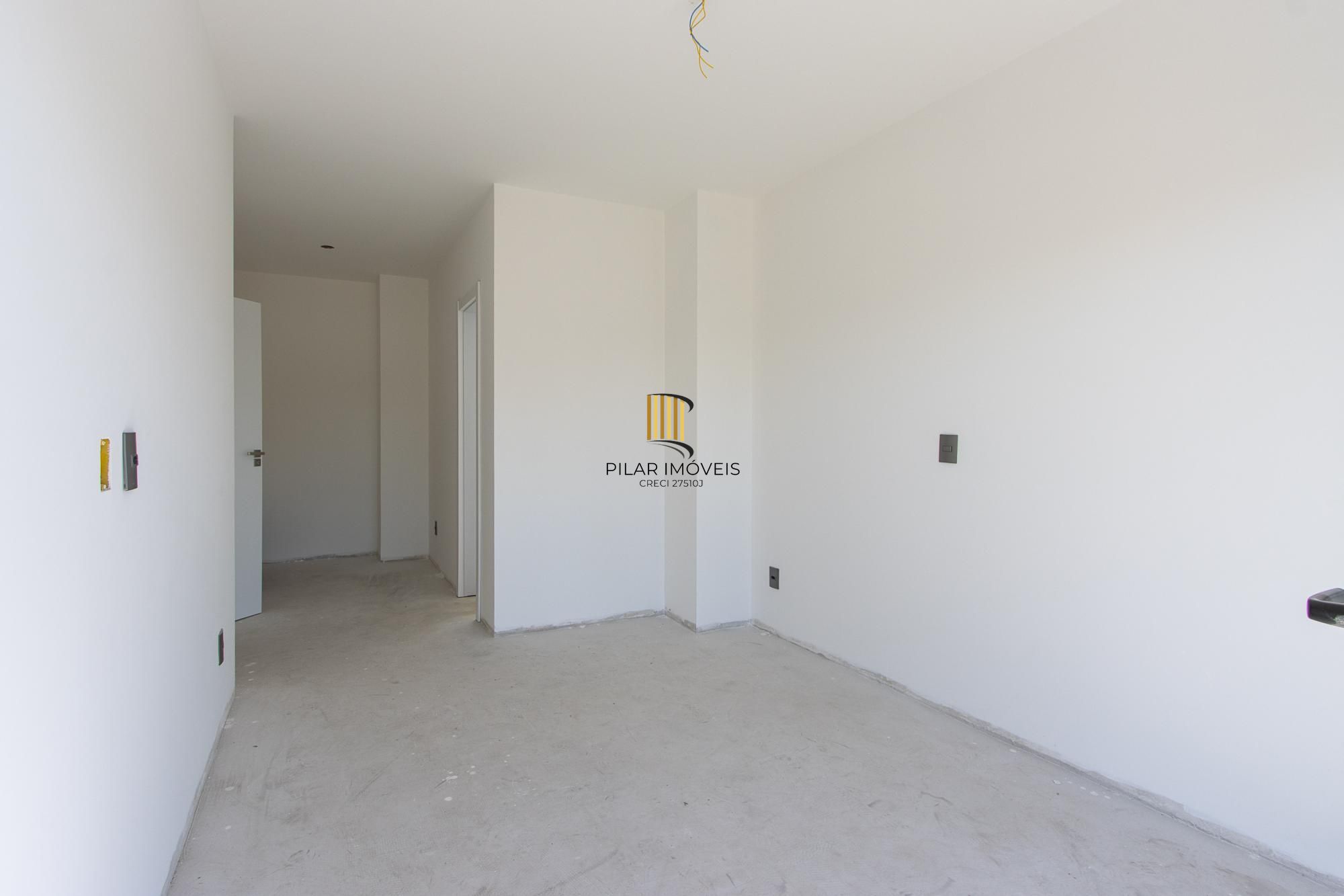 Casa em condomínio com conforto e exclusividade no bairro Tristeza