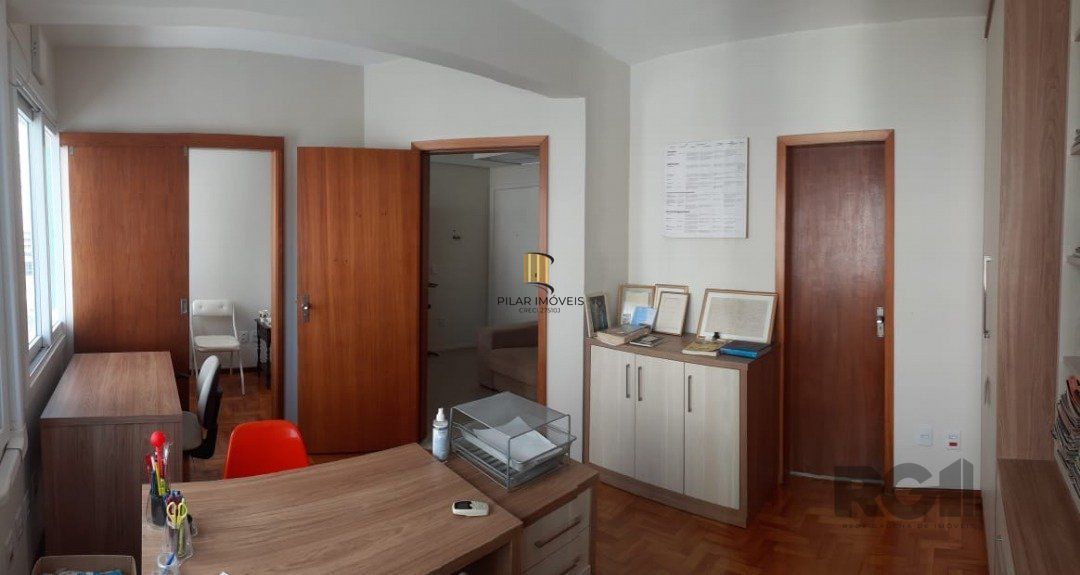 Excelente sala comercial no Centro/Indepêndencia com area privativa de 31m²