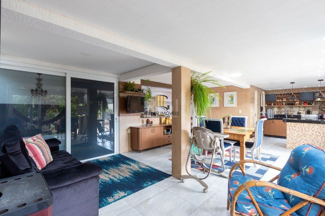 Casa para Venda - 342m², 3 dormitórios, sendo 2 suites, 2 vagas - Espírito Santo