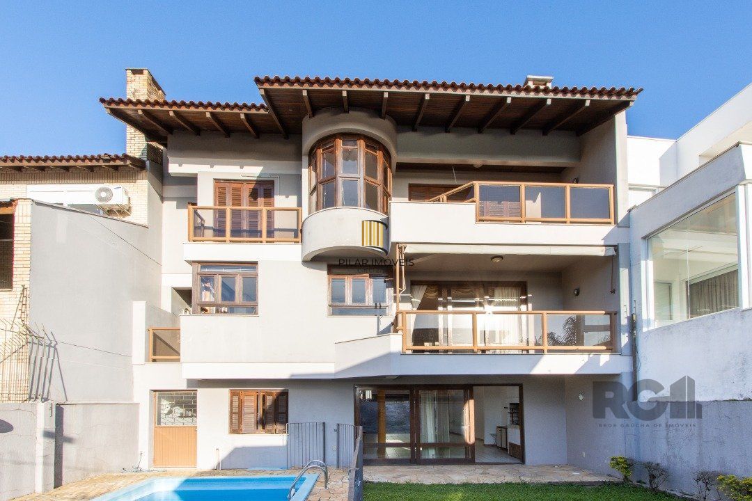 Casa 3 dormitórios no bairro Ipanema