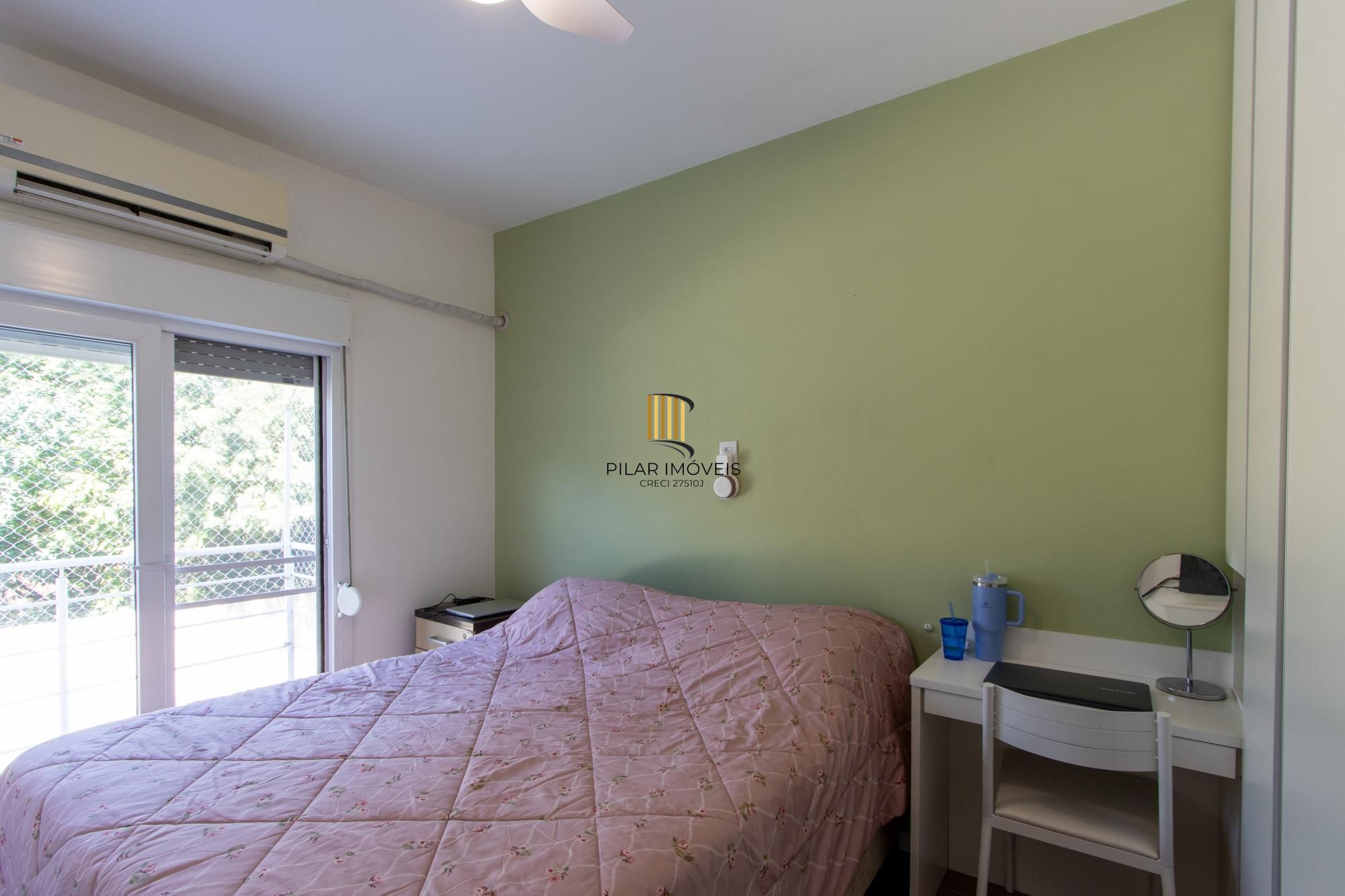 Casa em condomínio no bairro Aberta dos Morros