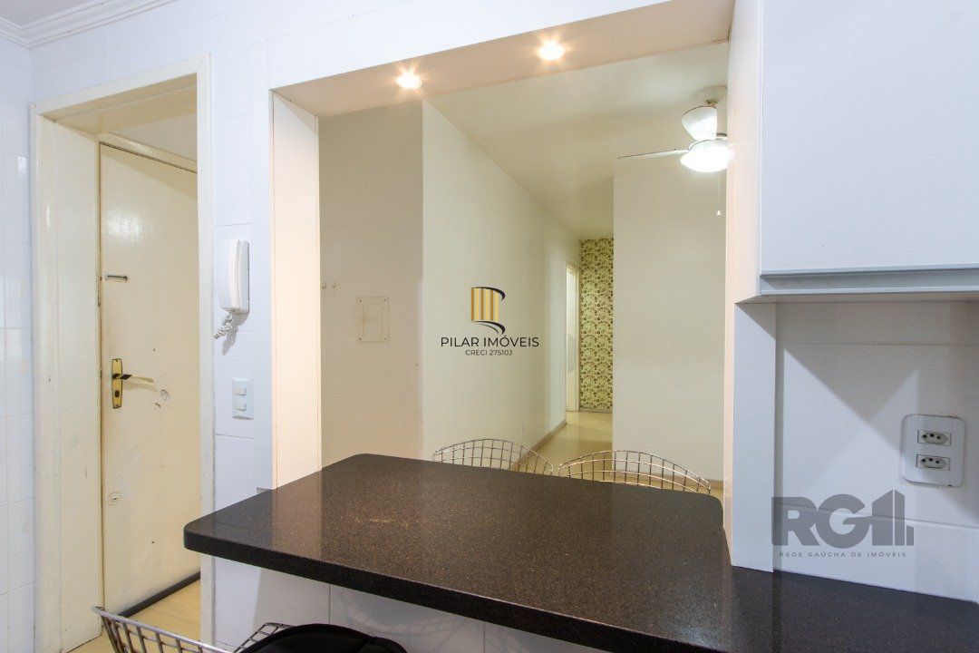 Apartamento 2 dormitórios, bairro Camaquã.