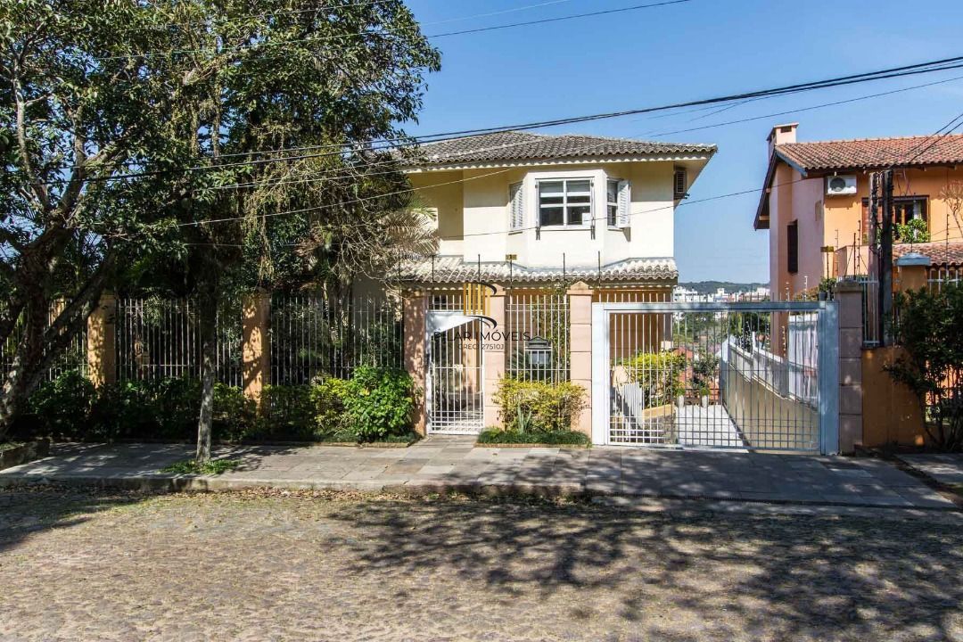 Casa para Venda - 393.58m², 4 dormitórios, sendo 2 suites, 6 vagas - Vila Assunção