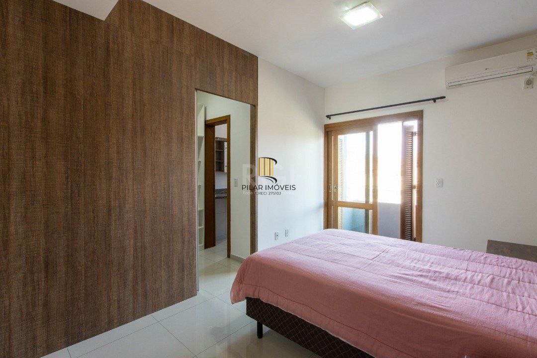Casa para Venda - 204m², 3 dormitórios, sendo 3 suites, 2 vagas - Espirito Santo