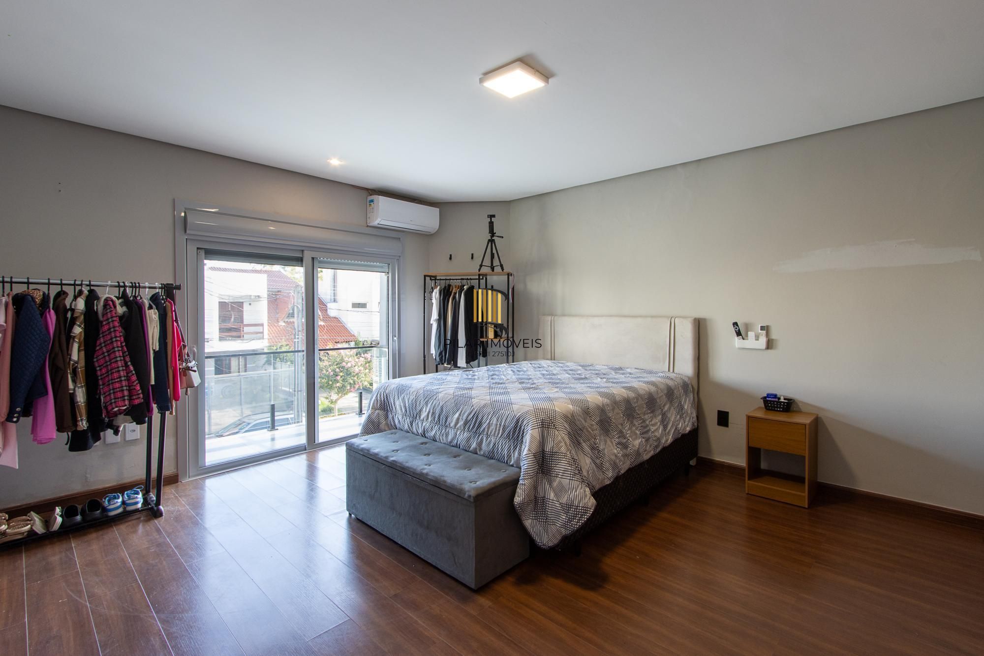 Casa Condominio 2 Dormitório(s) Bairro Hípica