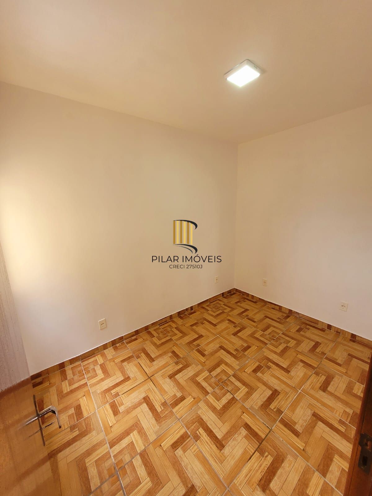 Apartamento 2 dormitórios no bairro Maria Regina