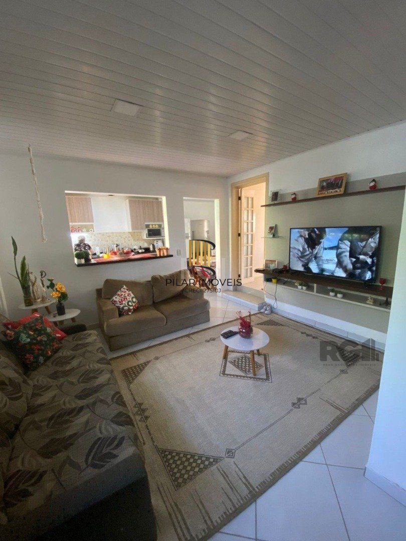 Casa para Venda - 250m², 3 dormitórios, sendo 1 suites, 2 vagas - Cristal