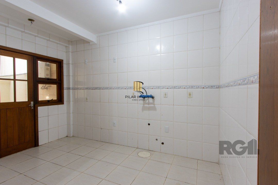 Casa de Condomínio 3 dormitórios no bairro Cavalhada