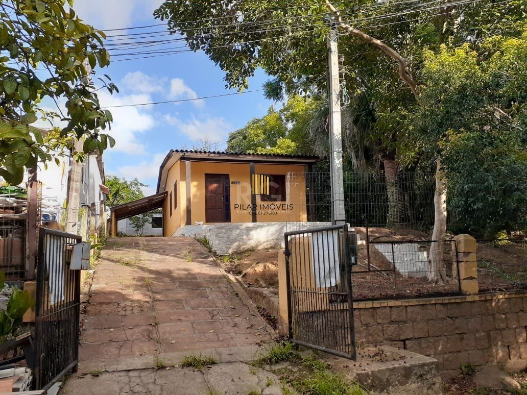 Casa para Venda - 80m², 2 dormitórios, 3 vagas - Belém Novo - Pilar Imóveis