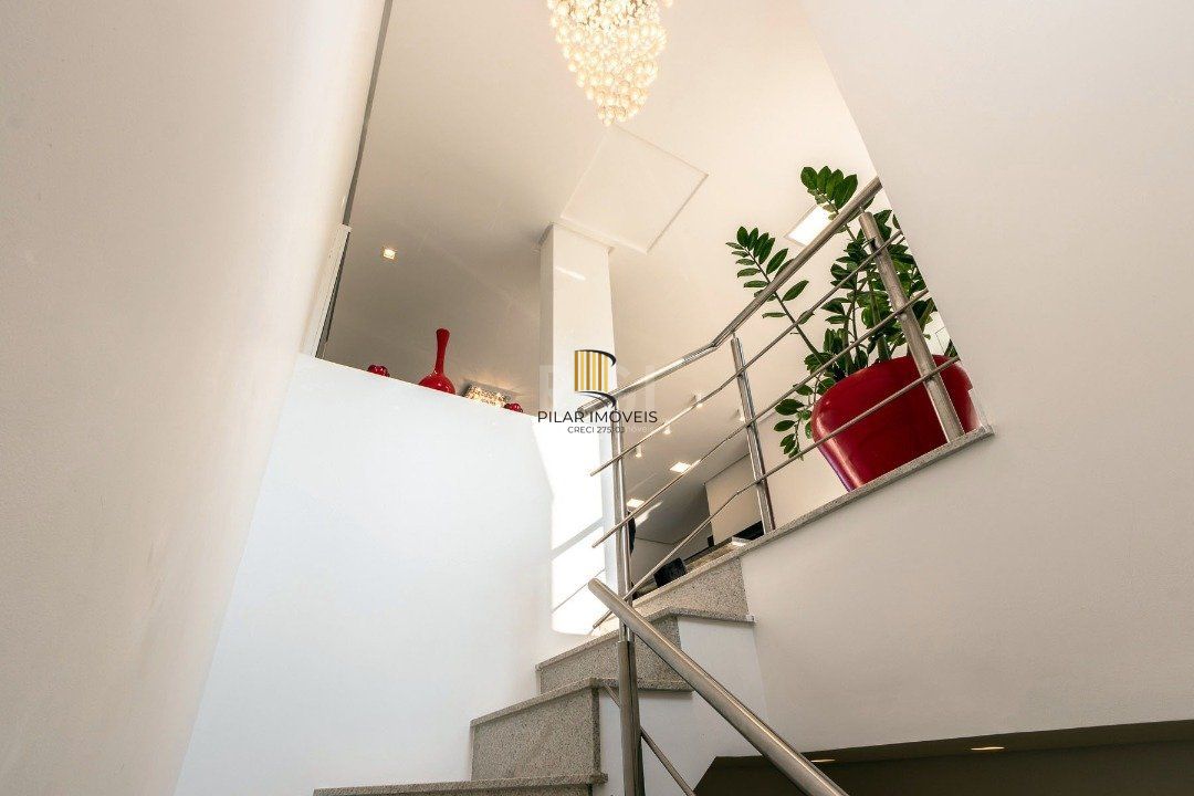 Casa Condominio para Venda - 202m², 3 dormitórios, sendo 1 suites, 2 vagas - Tristeza