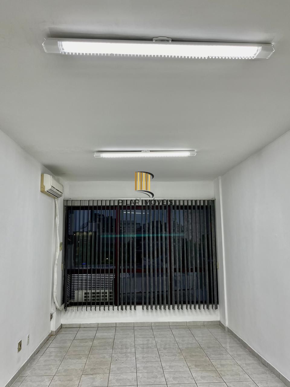 SALA COMERCIAL PARA LOCAÇÃO NO BAIRRO SÃO GERALDO - PISO CERÂMICO -  01 LAVABO - 33m² DE ÁREA PRIVATIVA