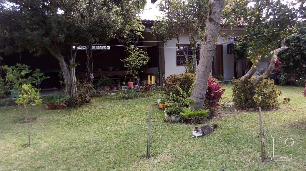 Casa para Venda - 223.57m², 2 dormitórios, 3 vagas - Centro