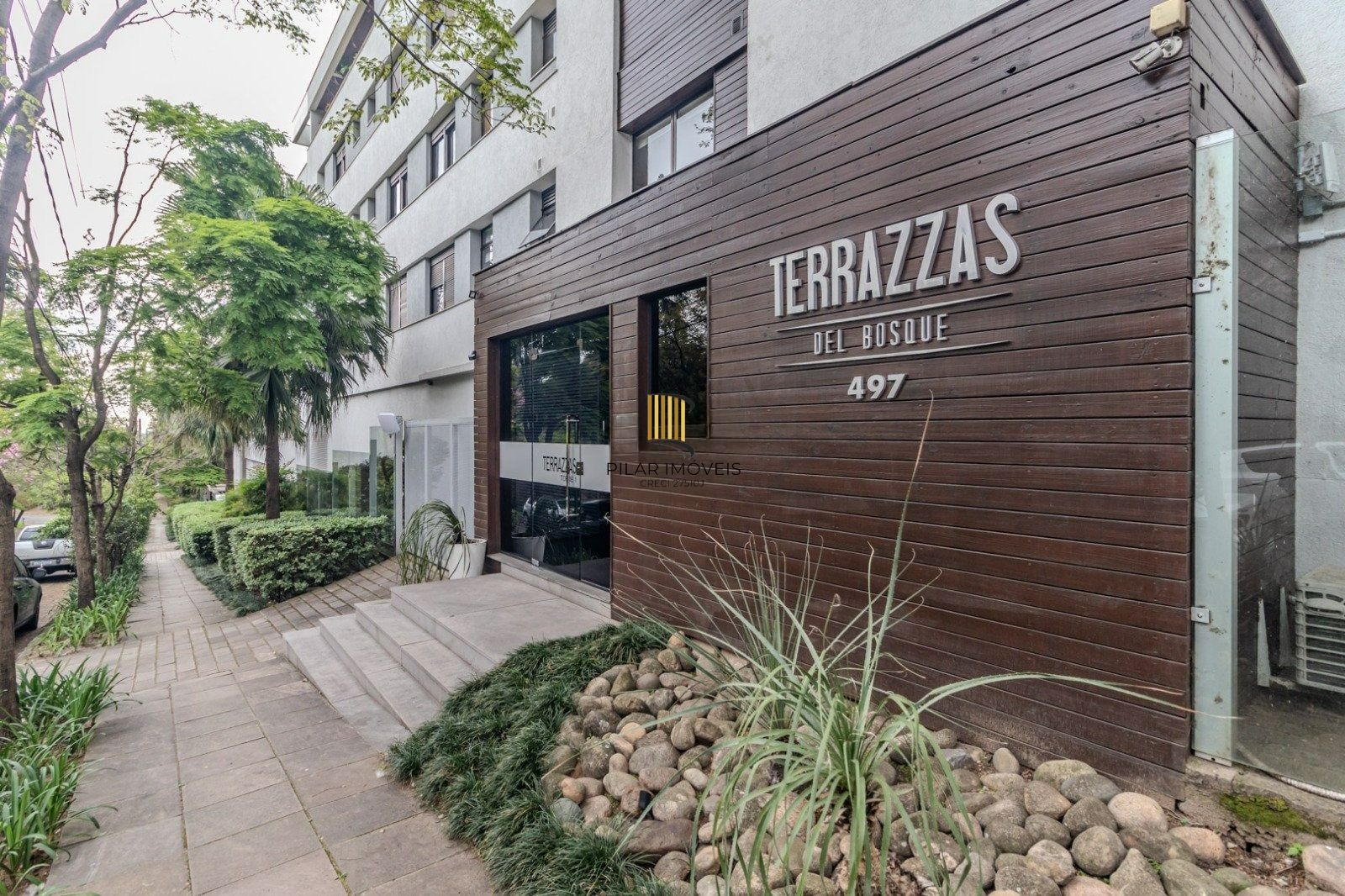 Alto Padrão no TERRAZAS: 4 Suítes, 312m² e Vista Incrível para a Natureza