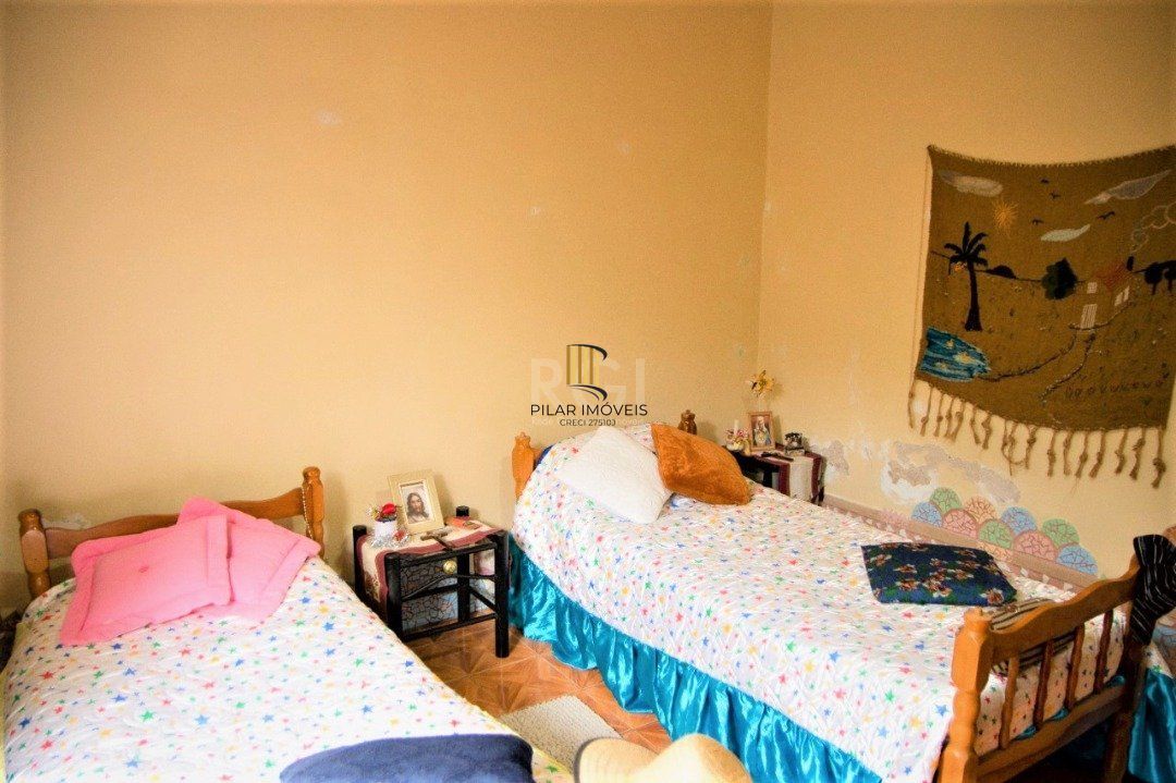 Casa para Venda - 423.16m², 4 dormitórios, sendo 1 suites, 4 vagas - Glória