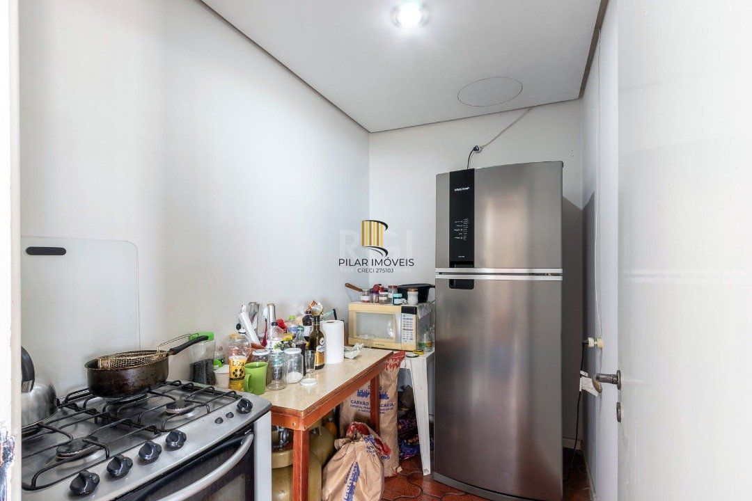 Cobertura para Venda - 255m², 3 dormitórios, sendo 1 suites, 2 vagas - Praia de Belas