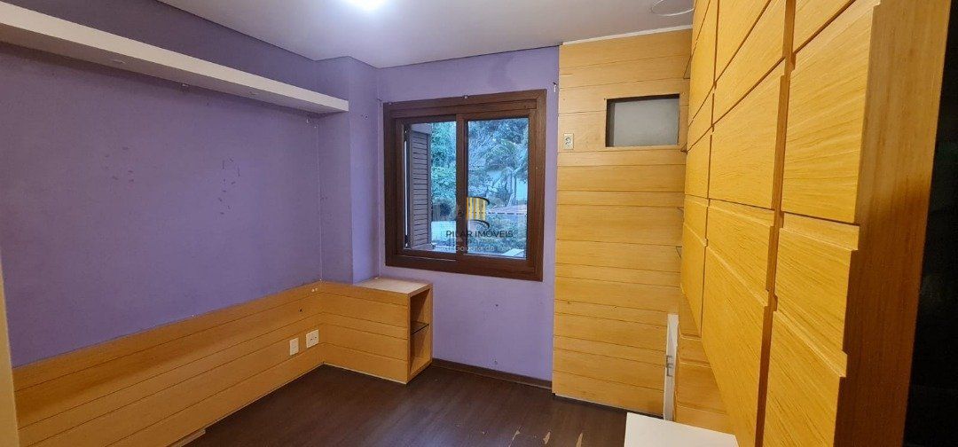 Casa de Condomínio 4 dormitórios no bairro Vila Conceição
