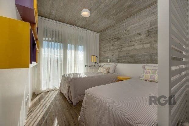 Casa de Condomínio 5 dormitórios no bairro Remanso