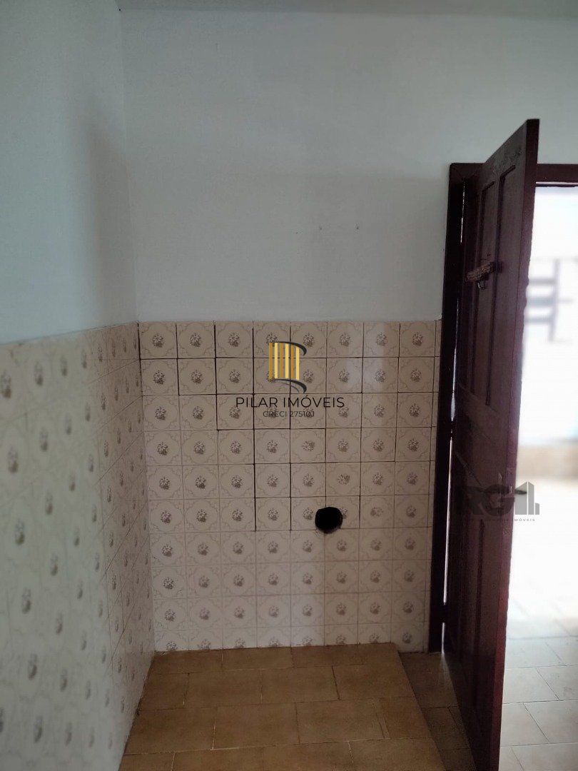 Casa para Venda - 247.37m², 4 dormitórios, 4 vagas - Partenon