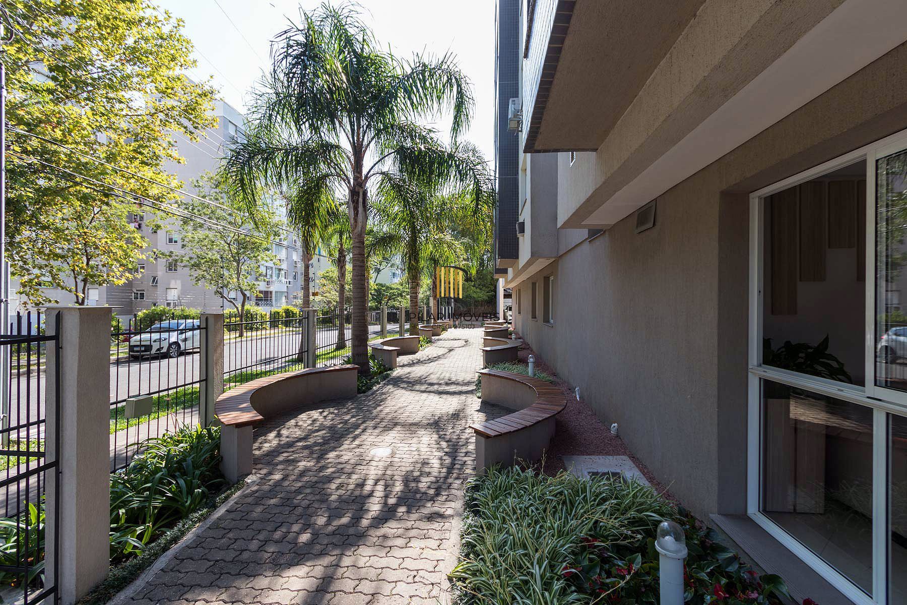 Apartamento com 2 dormitórios no bairro Cavalhada