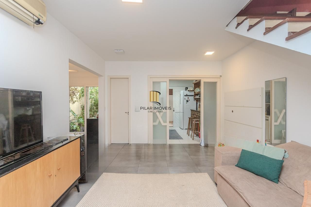 Casa de Condomínio 3 dormitórios no bairro Tristeza