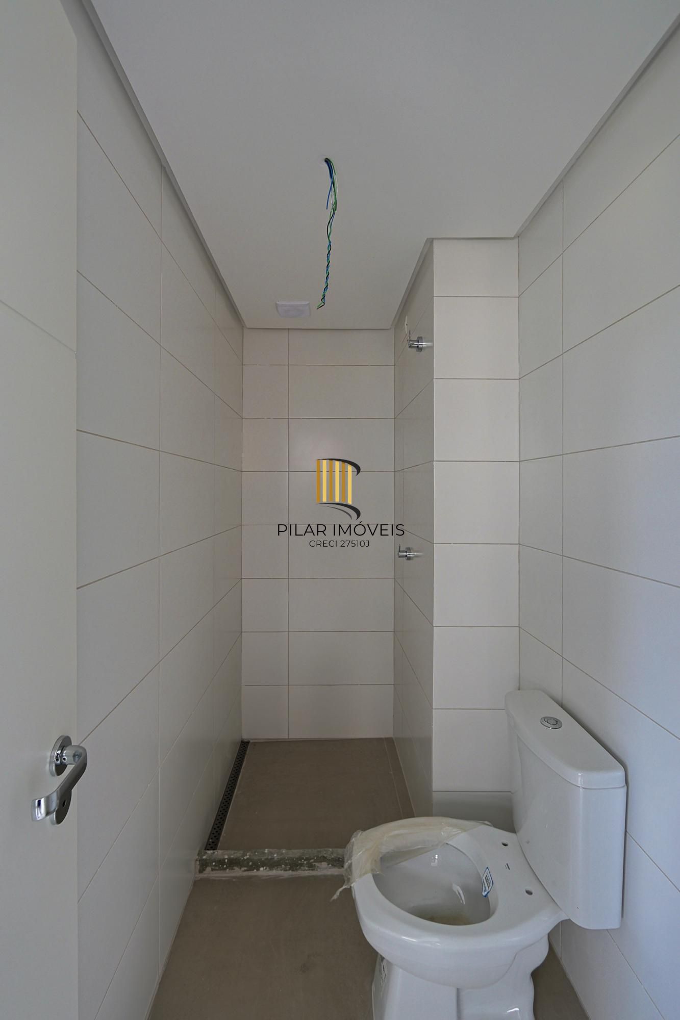 Apartamento com 217m² e 3 dormitórios no bairro Tristeza em PORTO ALEGRE para Comprar