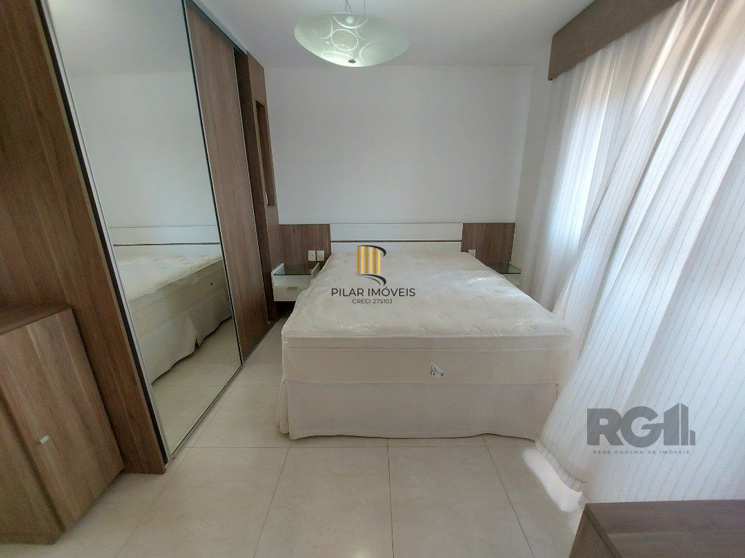 Casa em Condomínio Fechado com 3 quartos e 150m² privativos