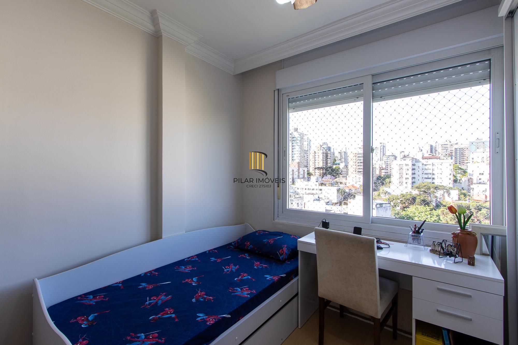 Cobertura com 2 dormitórios, incluindo 1 suíte.