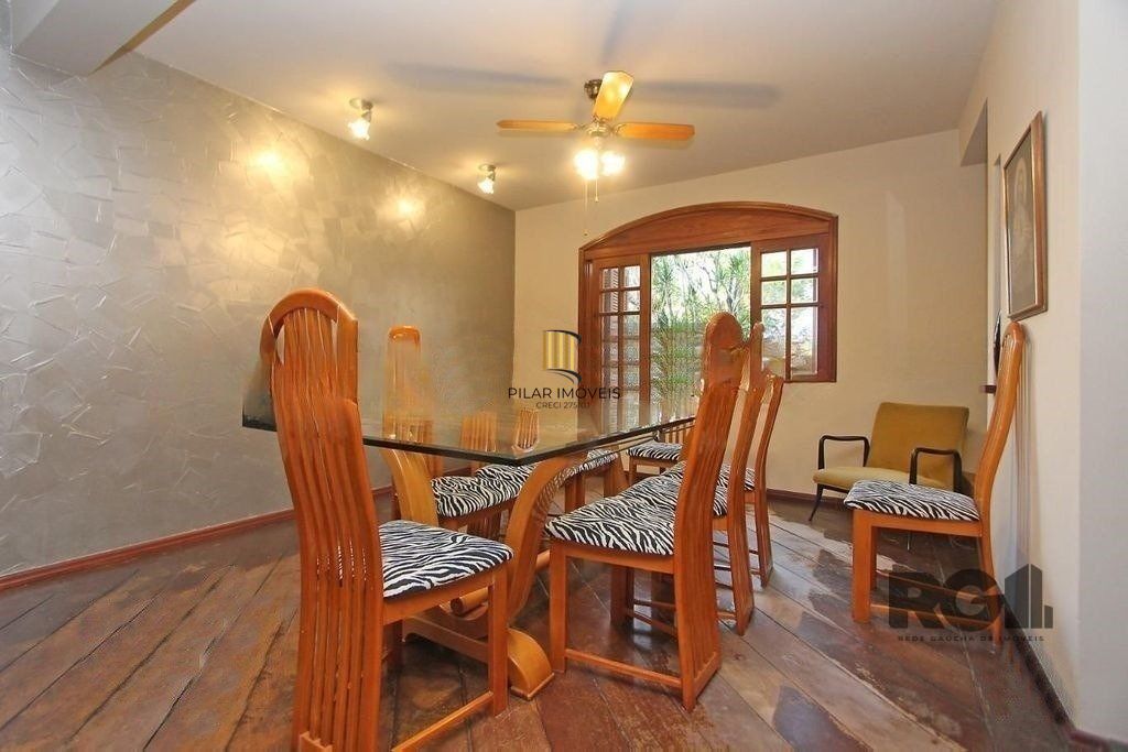 Casa 4 dormitórios no bairro Jardim Itu