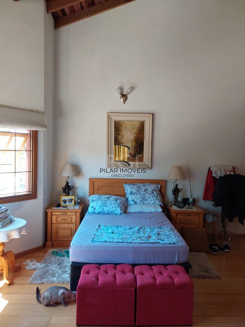Casa para Venda - 156m², 3 dormitórios, sendo 1 suites, 2 vagas - Guarujá