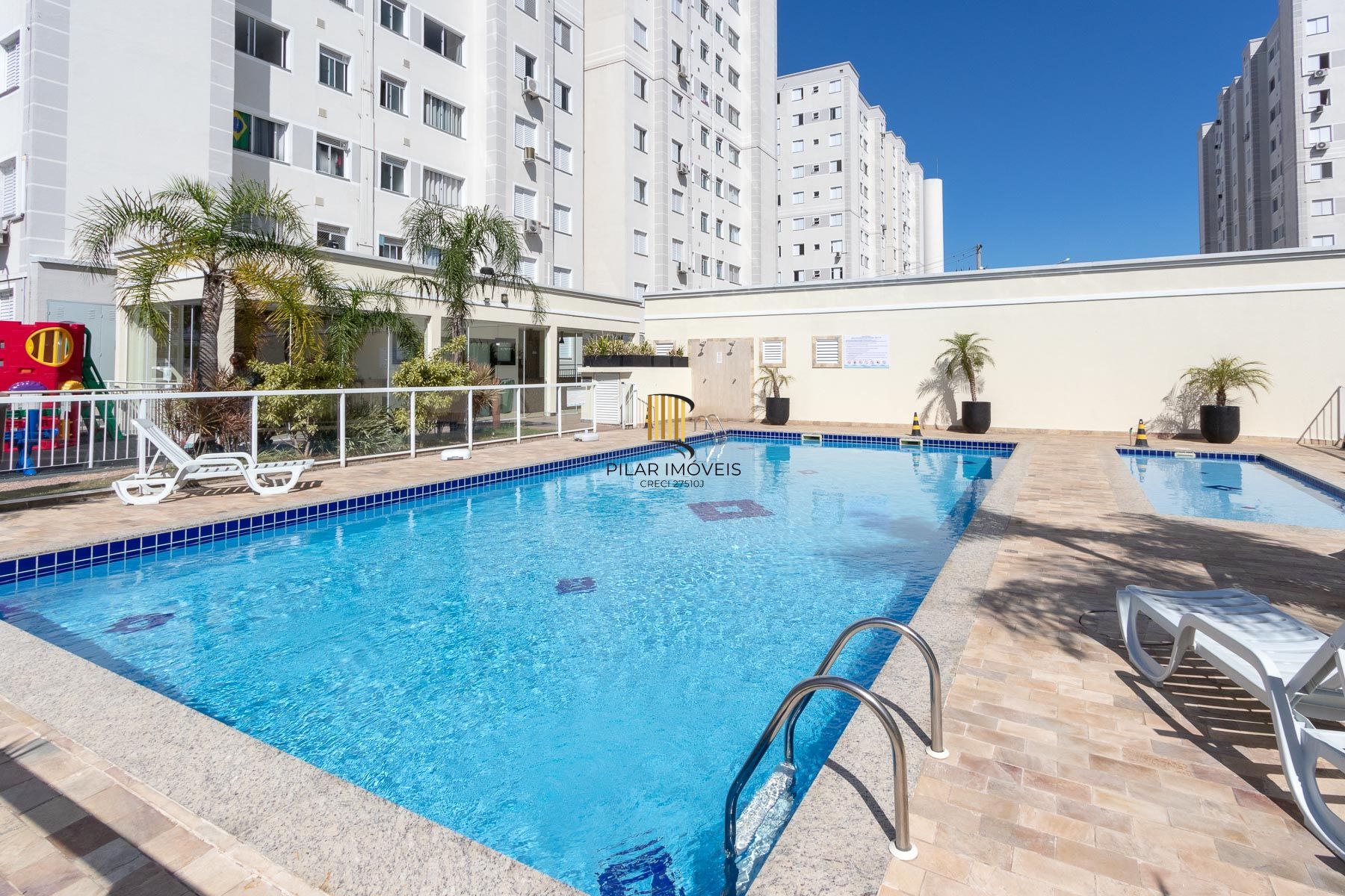 Apartamento 2 dormitórios no bairro Humaitá