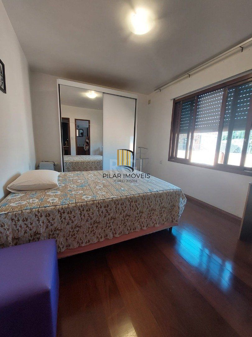 Casa 3 dormitórios no bairro Tristeza