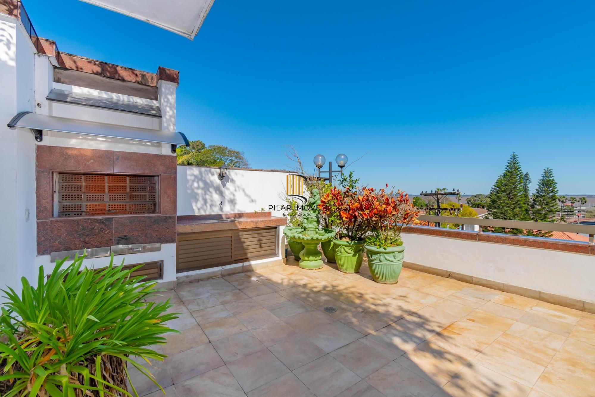 Cobertura horizontal, alto padrão, bairro Santa Tereza, 341m²  área privativa, 02 vagas garagem!