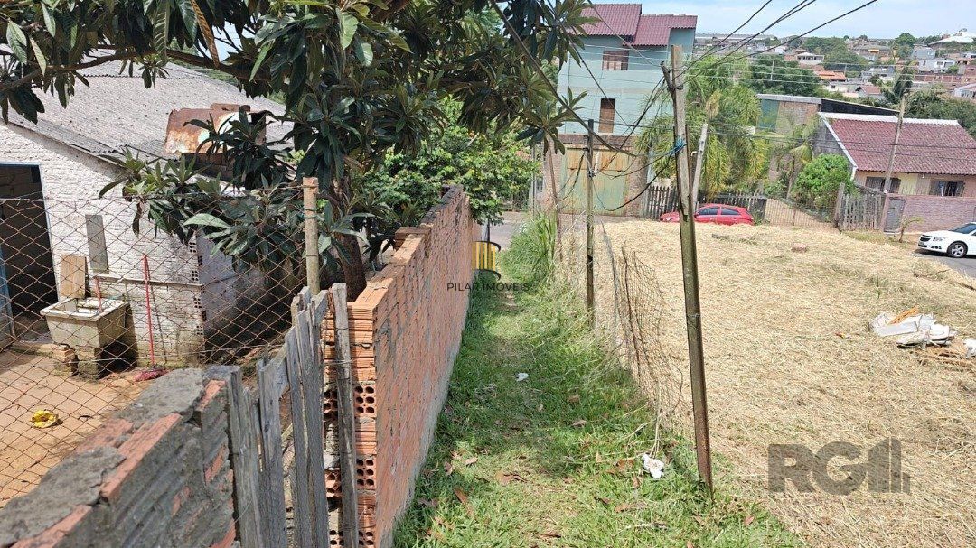  terreno irregular com frente de 1.50m e por 21.50 